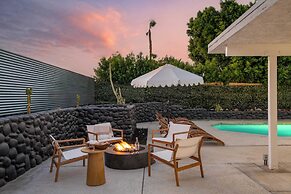 Yellowjacket by Avantstay Entertainers Yard, 20min 2 Coachella Valley 