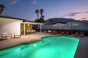 Yellowjacket by Avantstay Entertainers Yard, 20min 2 Coachella Valley 