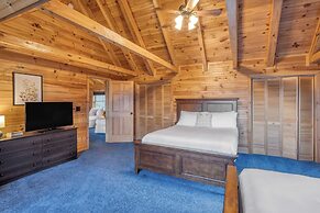 Leyland by Avantstay Cabin Mansion w/ Views
