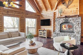 Leyland by Avantstay Cabin Mansion w/ Views