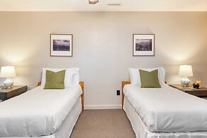 Leyland by Avantstay Cabin Mansion w/ Views