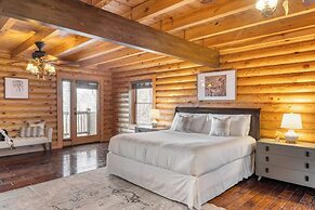 Leyland by Avantstay Cabin Mansion w/ Views