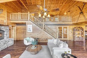 Leyland by Avantstay Cabin Mansion w/ Views