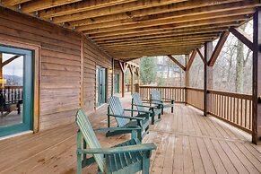 Leyland by Avantstay Cabin Mansion w/ Views