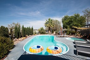 Archie by Avantstay Desert Retreat w/ Pool, Edge of Joshua Tree, Bonus