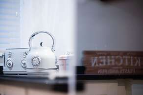 Penthouse At The Mews - 2 Bed Apartment - Tenby