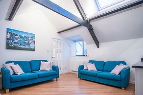Penthouse At The Mews - 2 Bed Apartment - Tenby