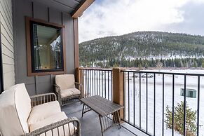 Clearwater Lofts #105, Building 1 By Summit County Mountain Retreats