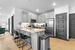 Clearwater Lofts #105, Building 1 By Summit County Mountain Retreats