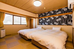 Japanese Onsen Ryokan KOHAKUEN