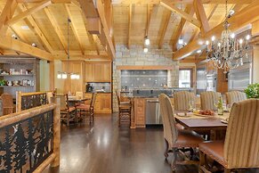 Moose Lodge by Avantstay Luxe Berkshires Escape