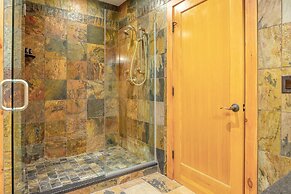 Moose Lodge by Avantstay Luxe Berkshires Escape