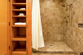 Moose Lodge by Avantstay Luxe Berkshires Escape