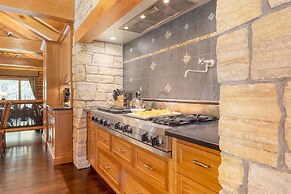 Moose Lodge by Avantstay Luxe Berkshires Escape