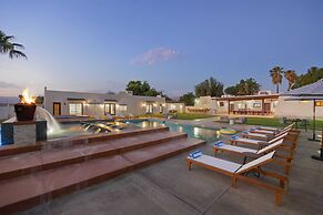 Starlight Estate by Avantstay 26 People! Architectual Mansion w/ Pool,