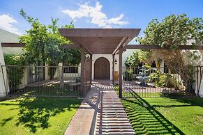 Starlight Estate by Avantstay 26 People! Architectual Mansion w/ Pool,