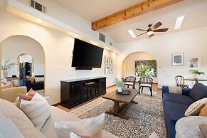 Starlight Estate by Avantstay 26 People! Architectual Mansion w/ Pool,