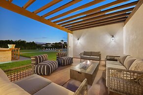 Starlight Estate by Avantstay 26 People! Architectual Mansion w/ Pool,