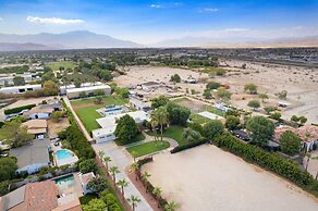 Starlight Estate by Avantstay 26 People! Architectual Mansion w/ Pool,