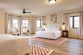Pyramid by Avantstay Luxe Sedona Mansion w/ Views, 7mins to Downtown