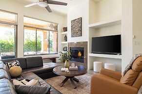 Sandflower by Avantstay Oasis w/ Pool + Golf!