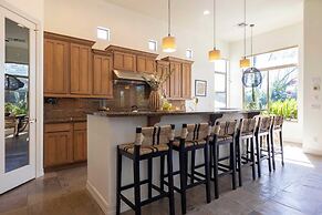 Sandflower by Avantstay Oasis w/ Pool + Golf!