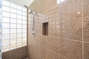 Sandflower by Avantstay Oasis w/ Pool + Golf!