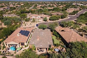 Sandflower by Avantstay Oasis w/ Pool + Golf!