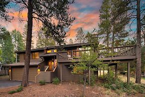 Tanner by Avantstay Modern Cascades Escape