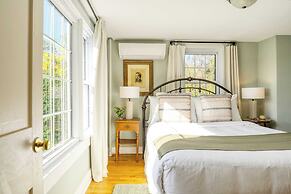 Whitney by Avantstay Private Berkshires Estate