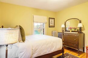 Whitney by Avantstay Private Berkshires Estate