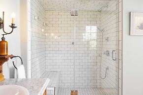 Whitney by Avantstay Private Berkshires Estate