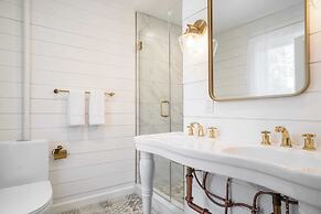 Cordelia by Avantstay Amazing Backyard, 10mins From Stockbridge!