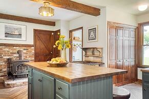 Cordelia by Avantstay Amazing Backyard, 10mins From Stockbridge!