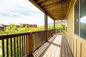 Lucky Bill by Avantstay Lake Views, 15mins to Park City Mtn