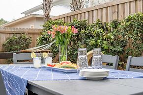 Bottlenose by Avantstay Walk to Miramar Beach