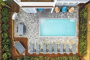 Bottlenose by Avantstay Walk to Miramar Beach