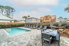 Bottlenose by Avantstay Walk to Miramar Beach