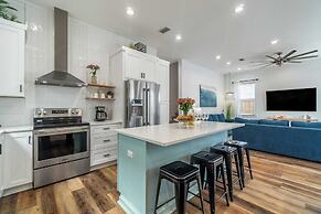 Bottlenose by Avantstay Walk to Miramar Beach