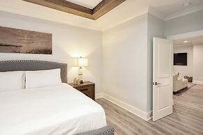 Dory by Avantstay Walk to the Beach, Luxe Home