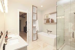 Dory by Avantstay Walk to the Beach, Luxe Home