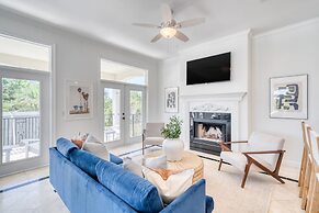 Miramar Manor by Avantstay Walk to the Beach!