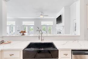 Miramar Manor by Avantstay Walk to the Beach!