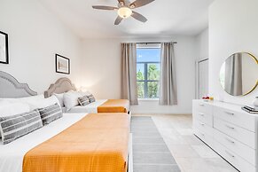 Miramar Manor by Avantstay Walk to the Beach!