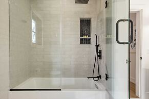 Forget-me-not by Avantstay Bold Lakefront Escape