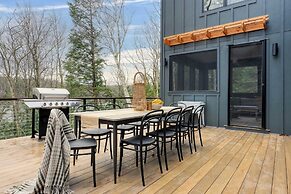 Forget-me-not by Avantstay Bold Lakefront Escape