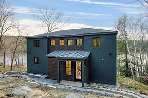 Forget-me-not by Avantstay Bold Lakefront Escape