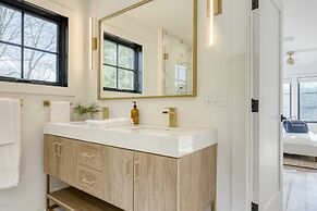 Forget-me-not by Avantstay Bold Lakefront Escape