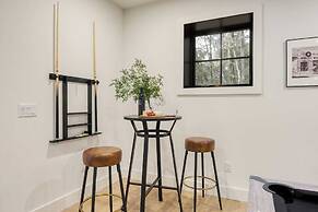 Forget-me-not by Avantstay Bold Lakefront Escape