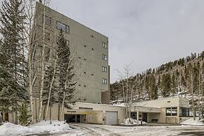 Views Overlooking Keystone w/ Shuttle to Lifts